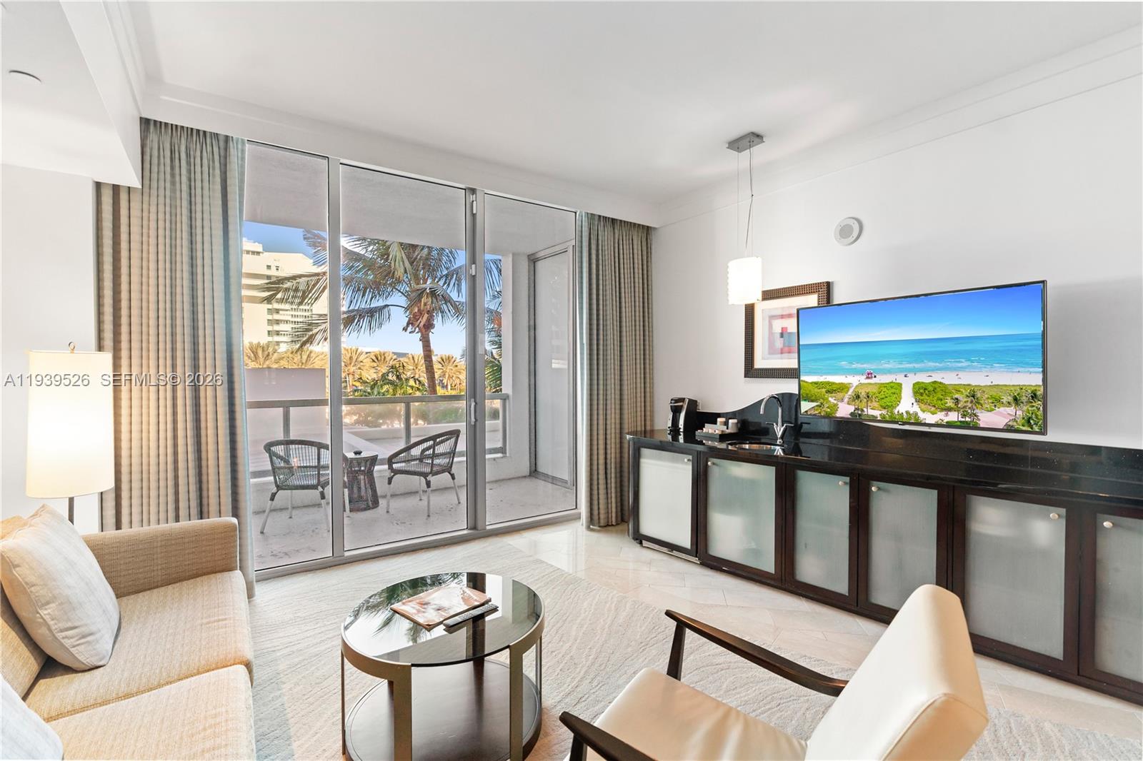 4391 Collins Ave #303, Miami Beach FL 33140