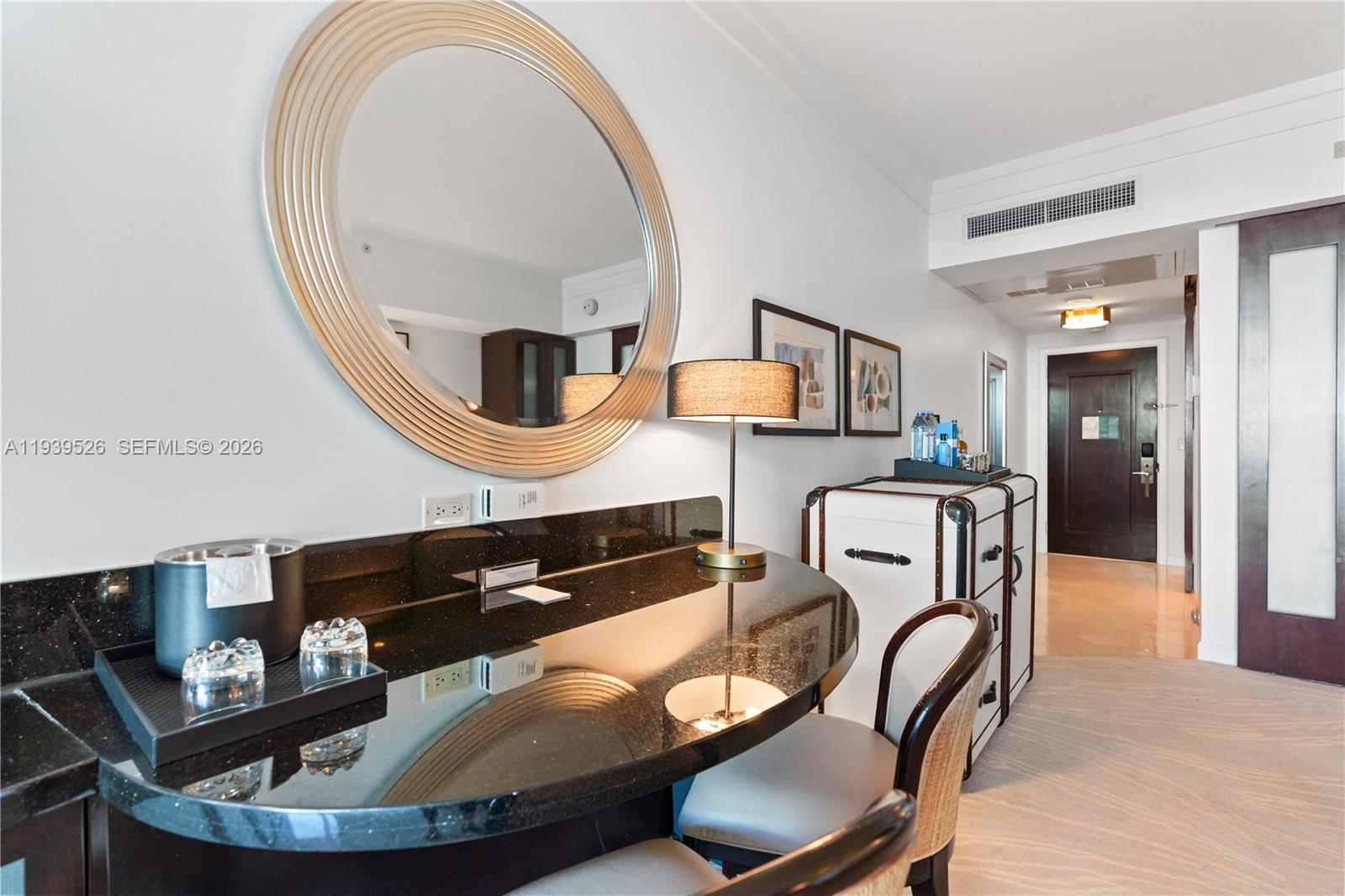 4391 Collins Ave #303, Miami Beach FL 33140