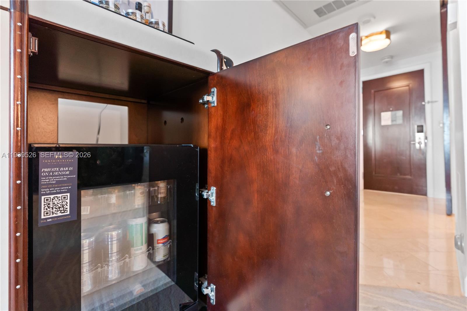 4391 Collins Ave #303, Miami Beach FL 33140