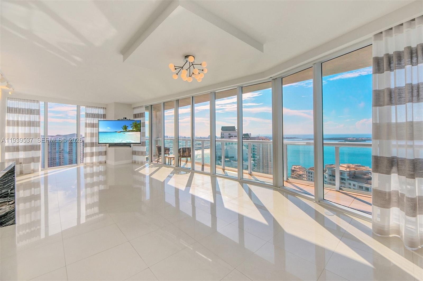 465 Brickell Ave #4301, Miami FL 33131