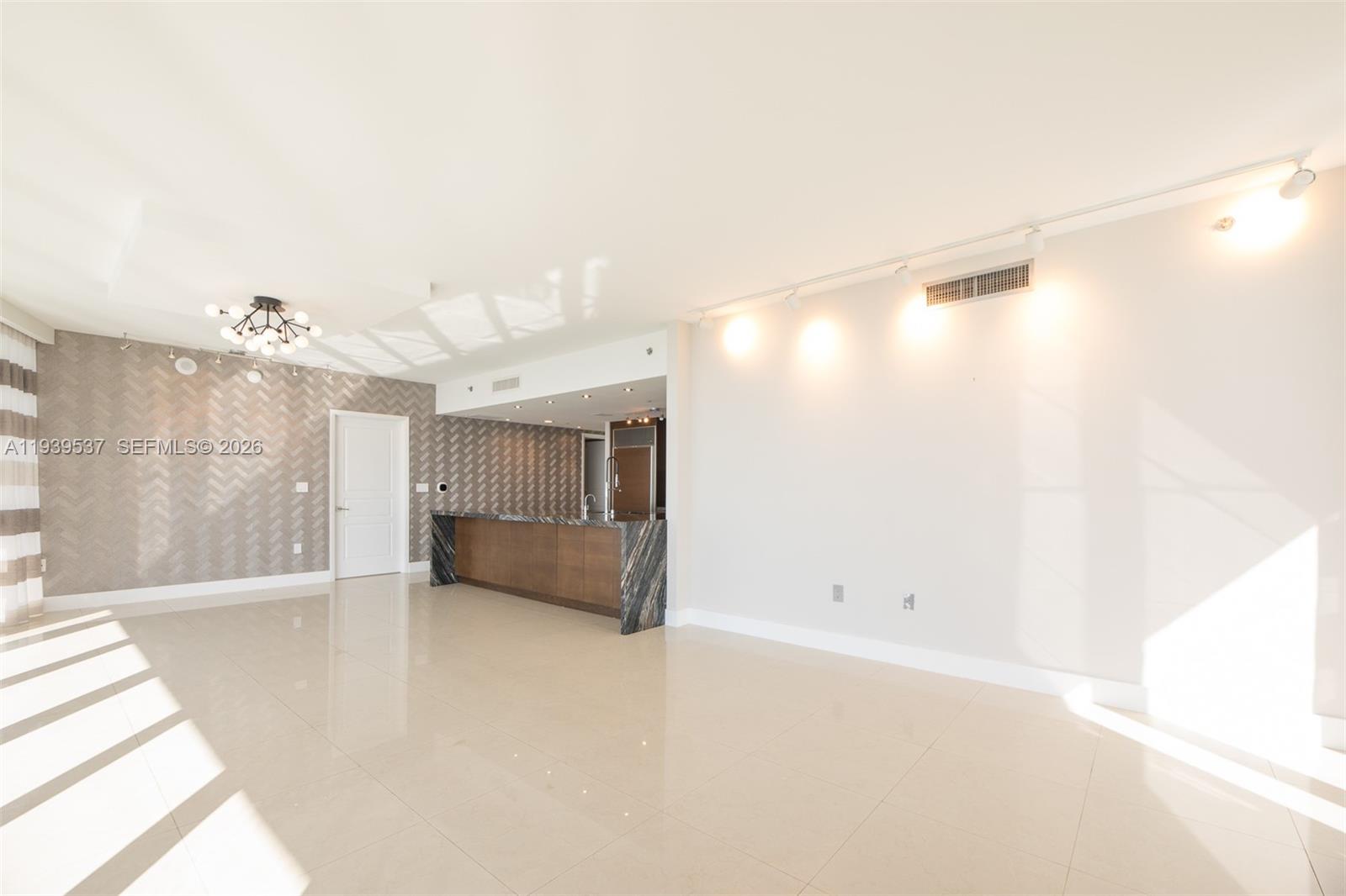 465 Brickell Ave #4301, Miami FL 33131