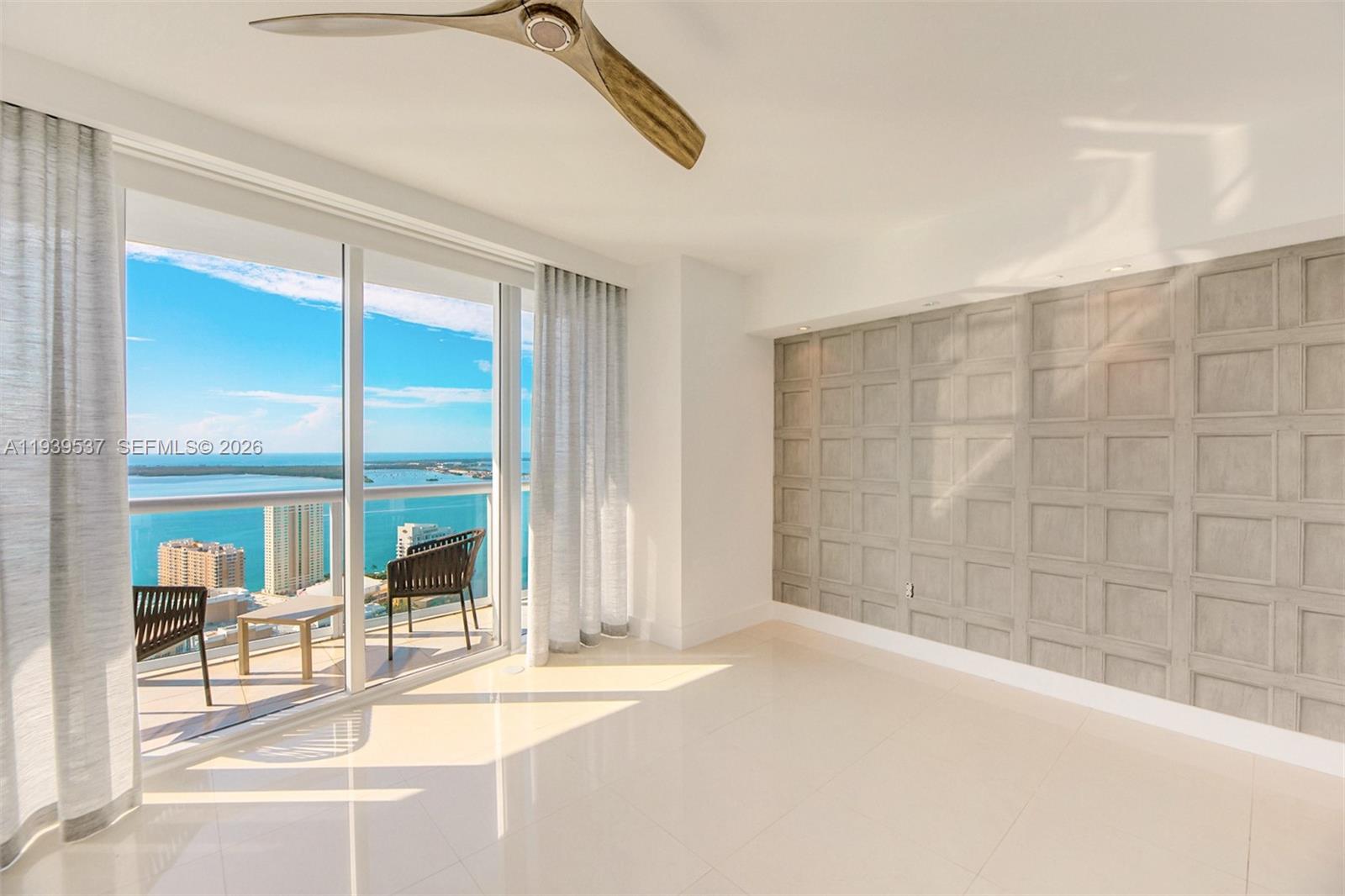 465 Brickell Ave #4301, Miami FL 33131