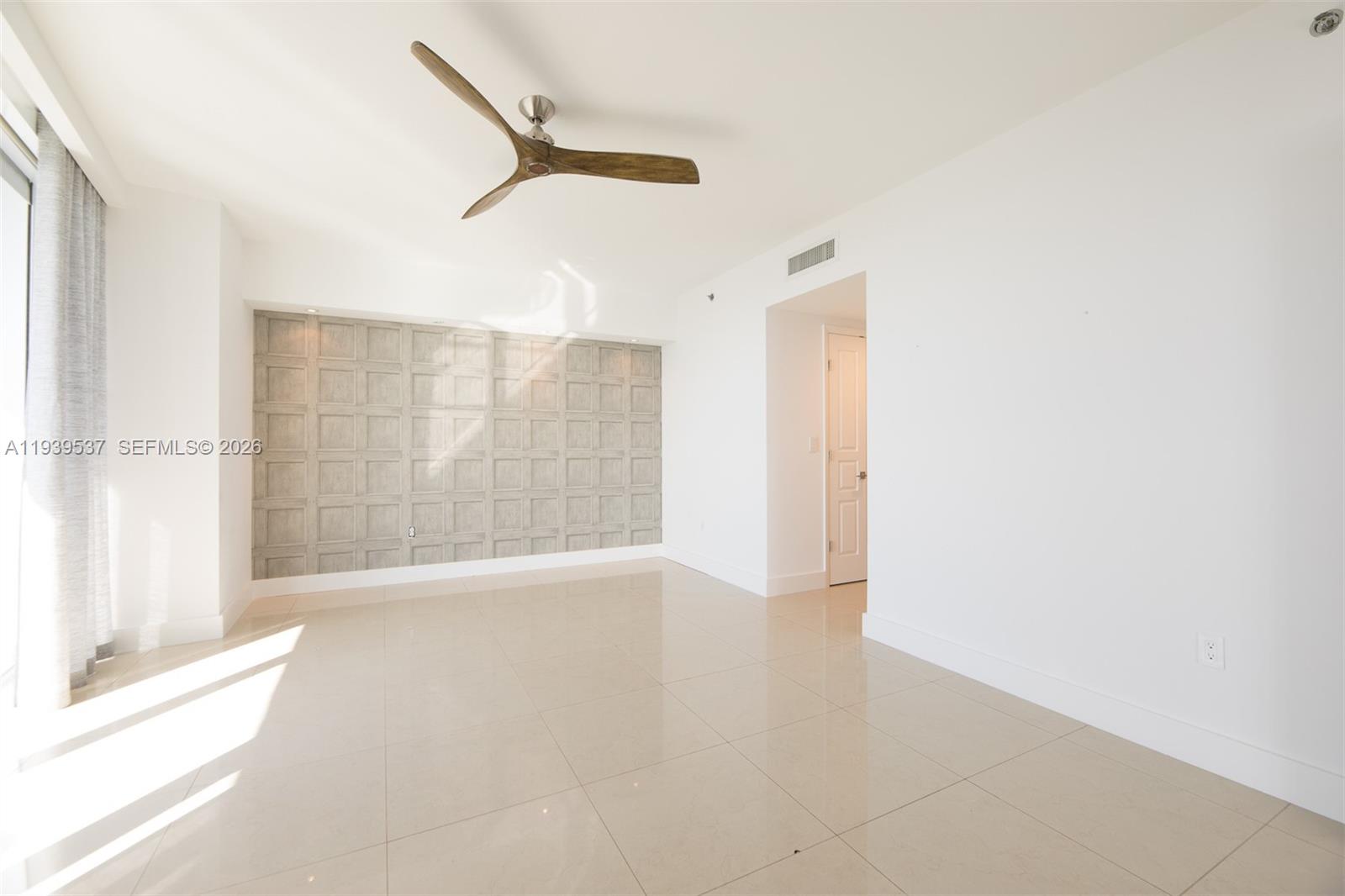 465 Brickell Ave #4301, Miami FL 33131