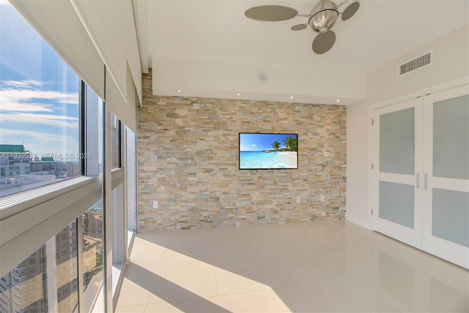 465 Brickell Ave #4301, Miami FL 33131