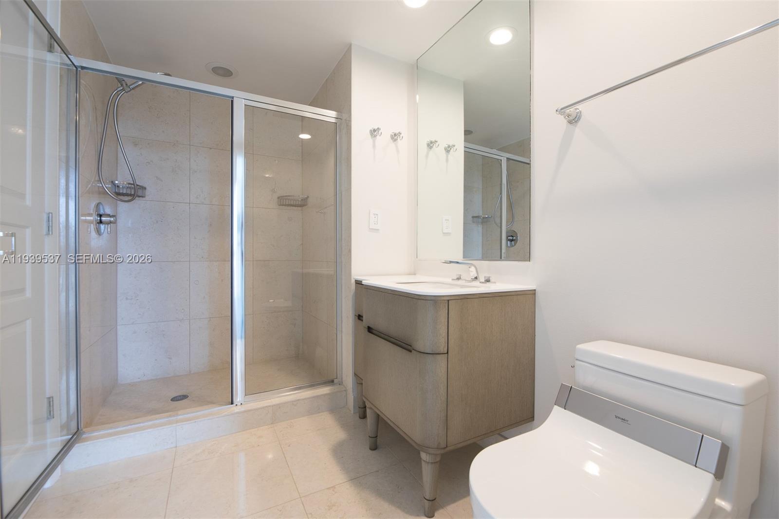 465 Brickell Ave #4301, Miami FL 33131
