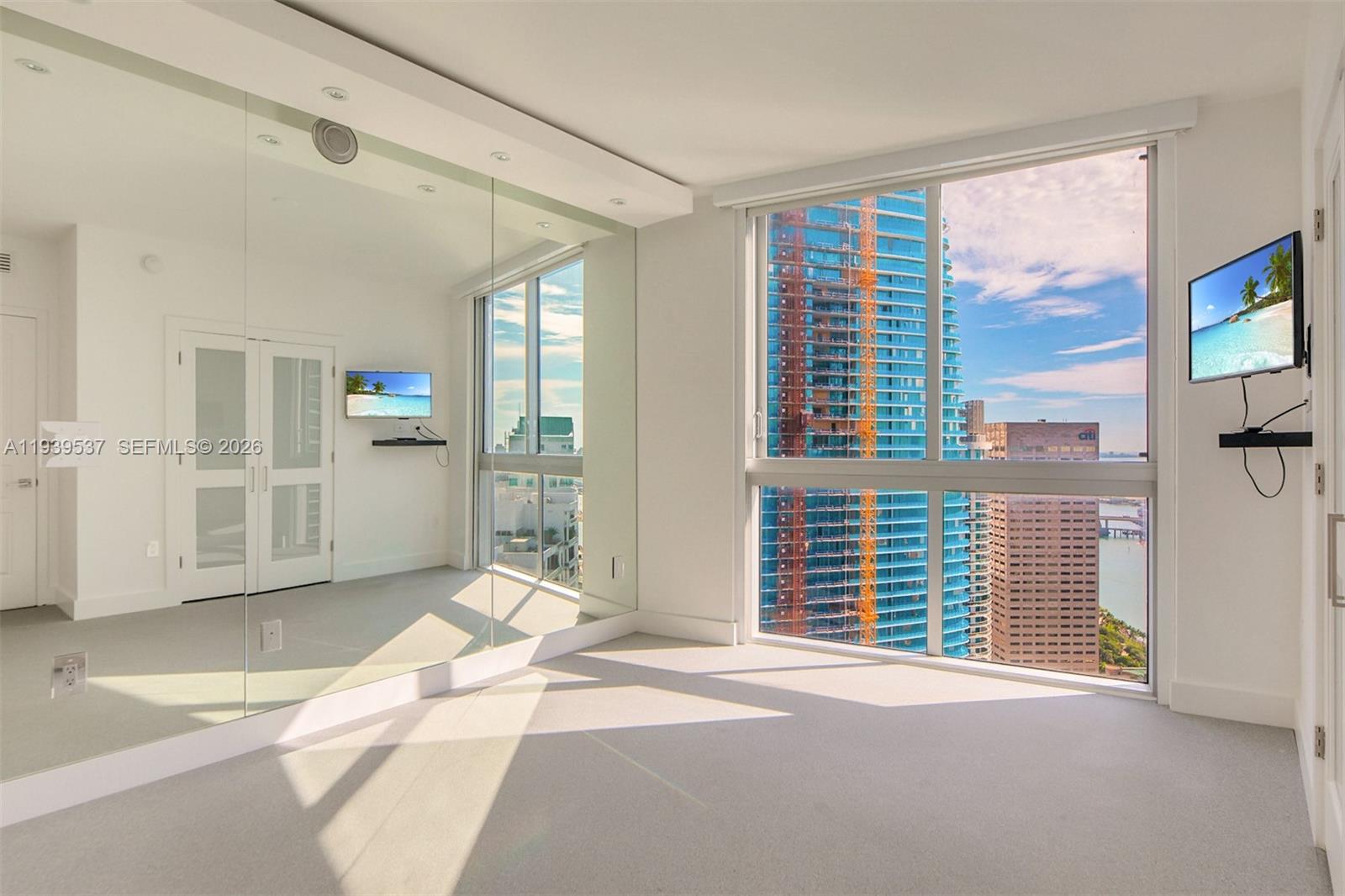465 Brickell Ave #4301, Miami FL 33131