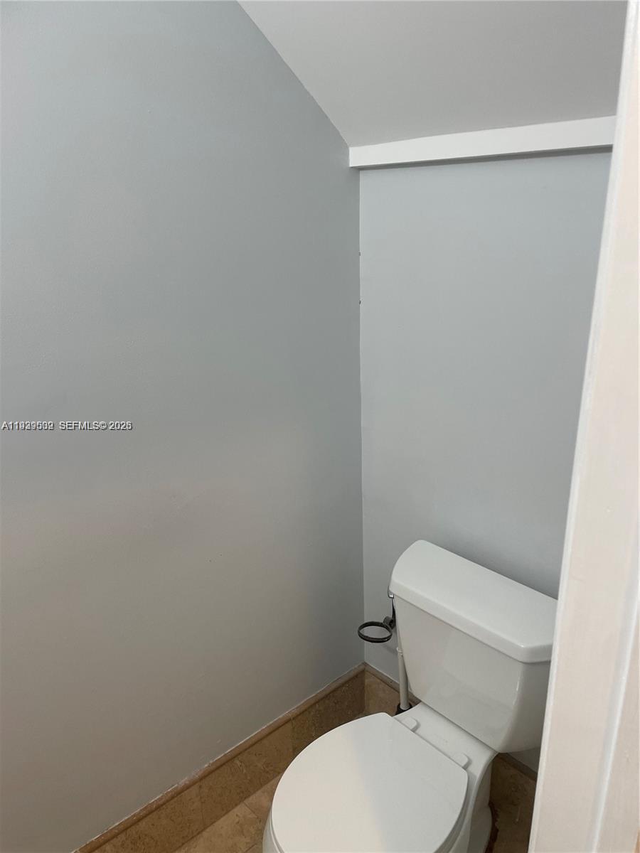 1552 NW 135th Ave, Pembroke Pines FL 33028