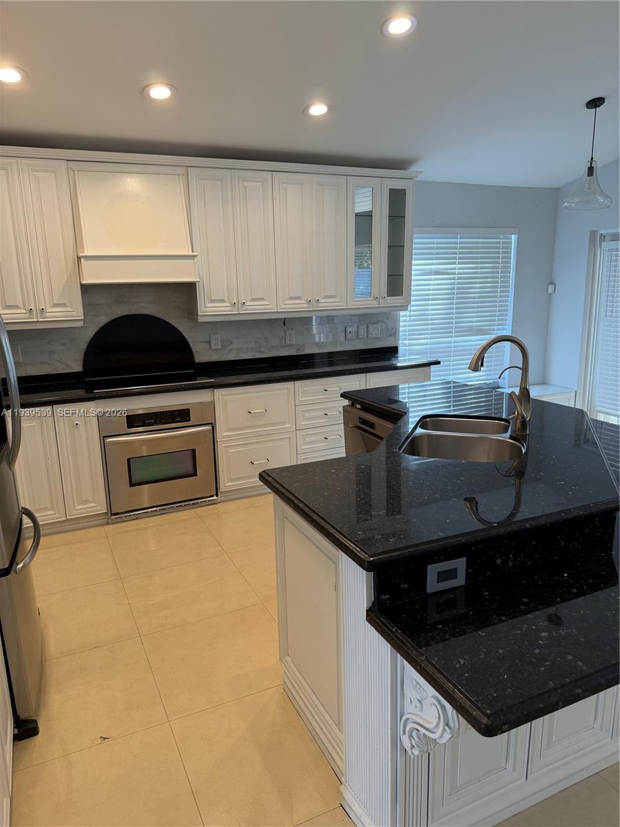 1552 NW 135th Ave, Pembroke Pines FL 33028