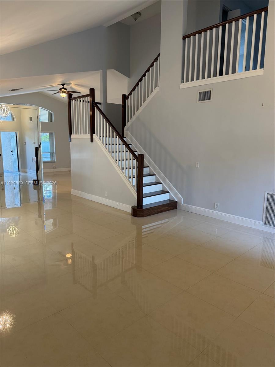 1552 NW 135th Ave, Pembroke Pines FL 33028