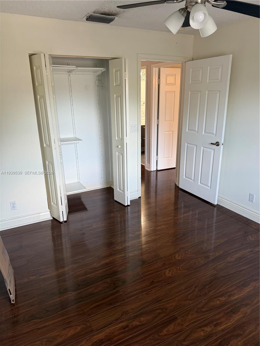 1552 NW 135th Ave, Pembroke Pines FL 33028