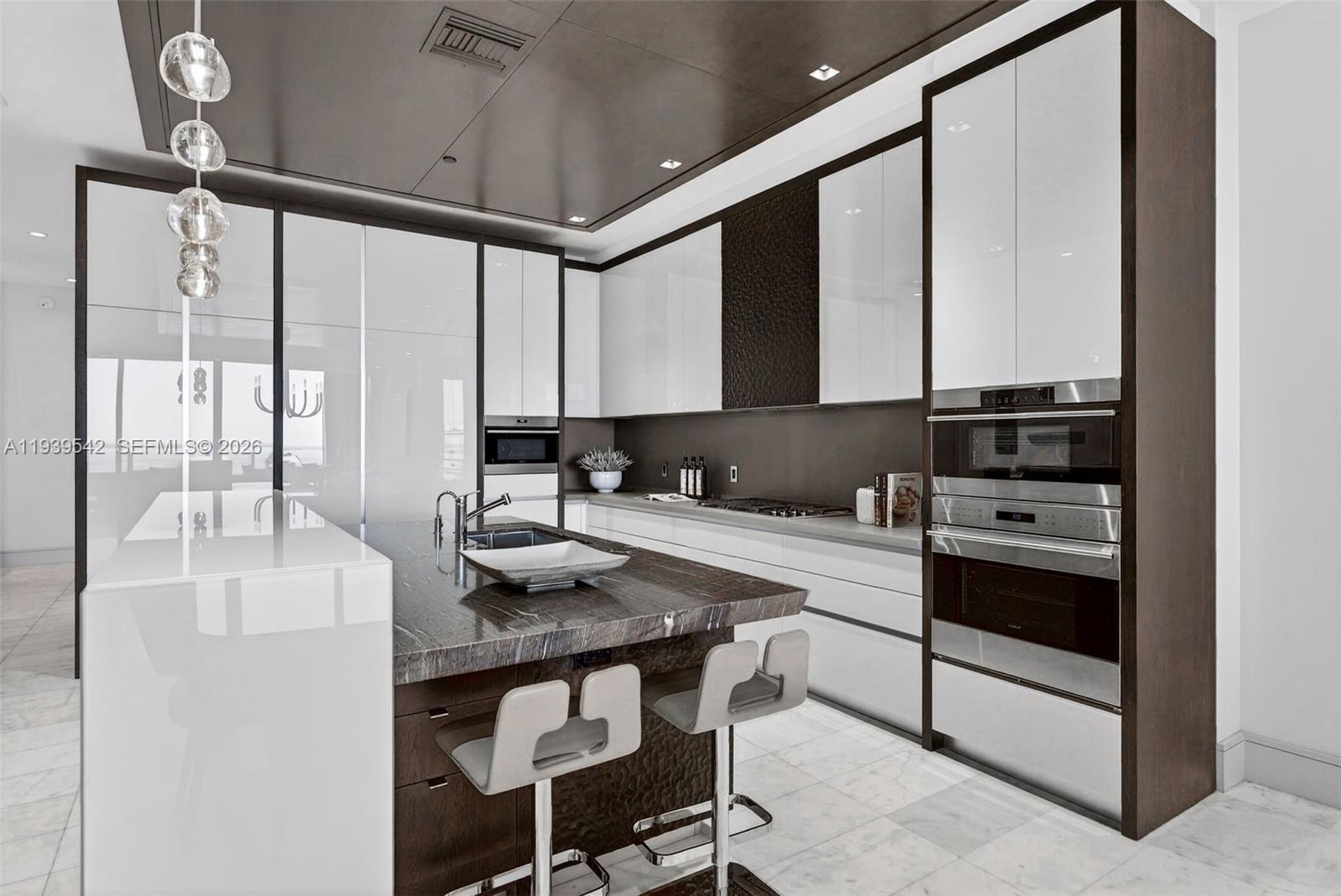 2821 S Bayshore Dr #19B, Miami FL 33133