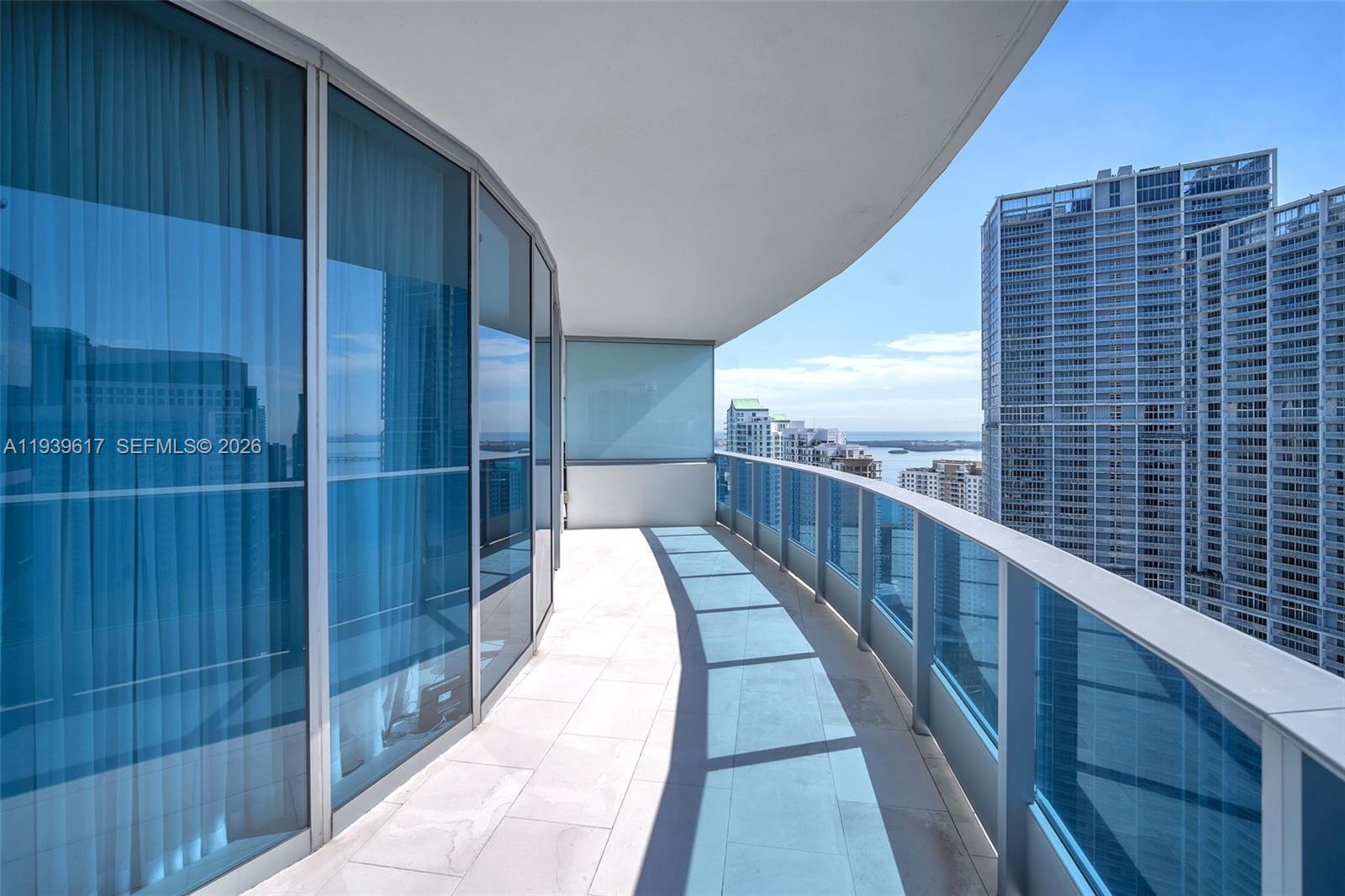 200 Biscayne Boulevard Way #4202, Miami FL 33131