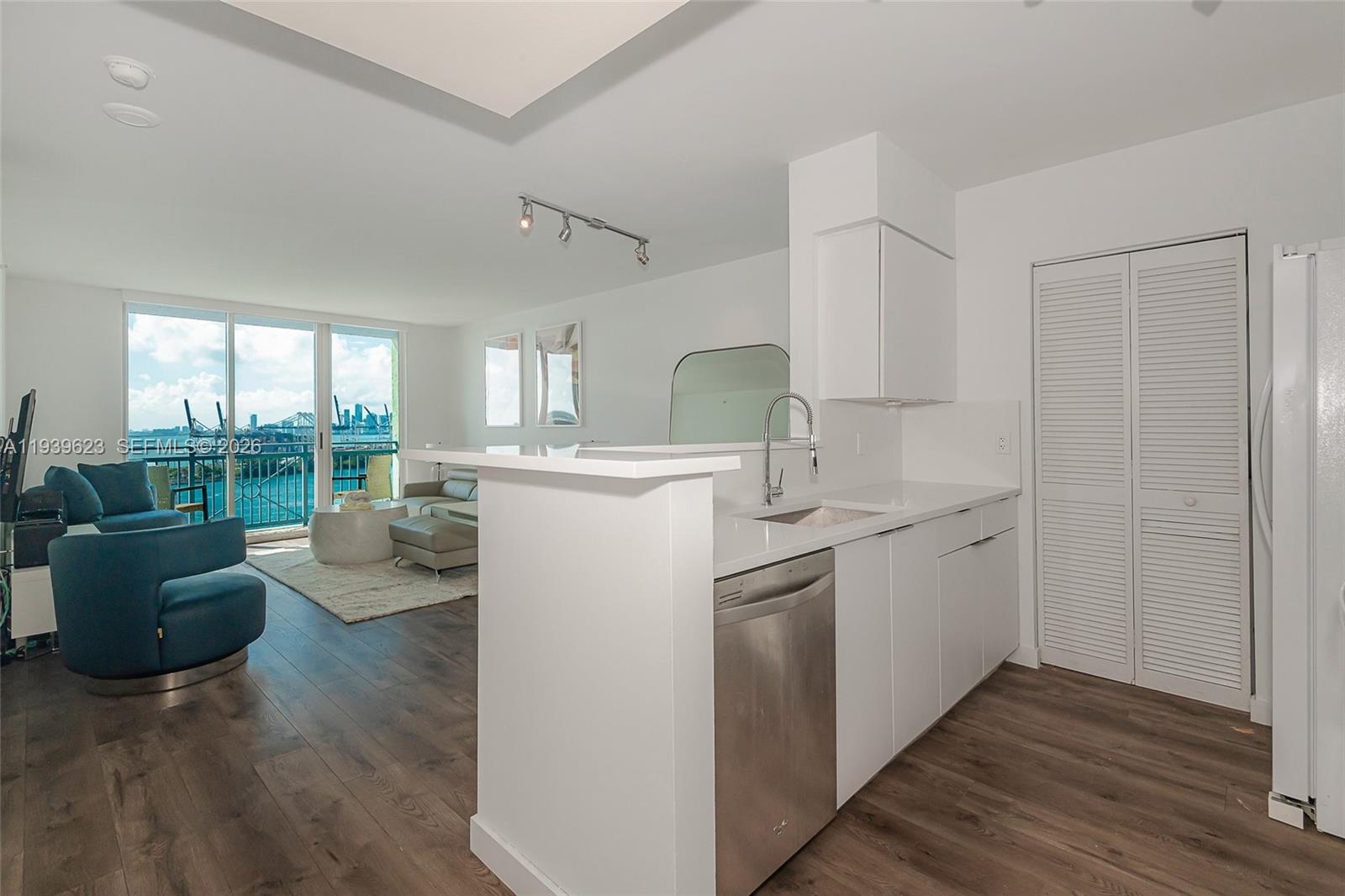 90 Alton Rd #2008, Miami Beach FL 33139
