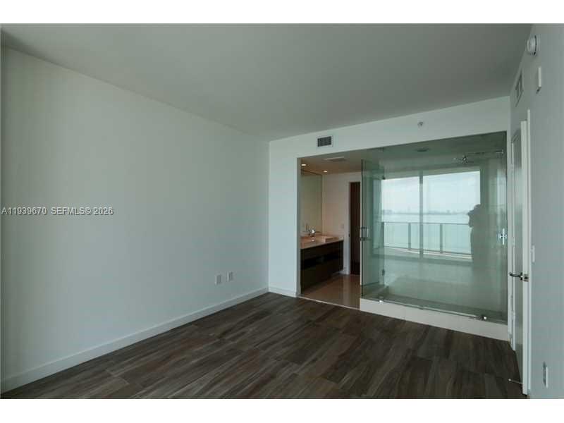 460 NE 28th St #2505, Miami FL 33137
