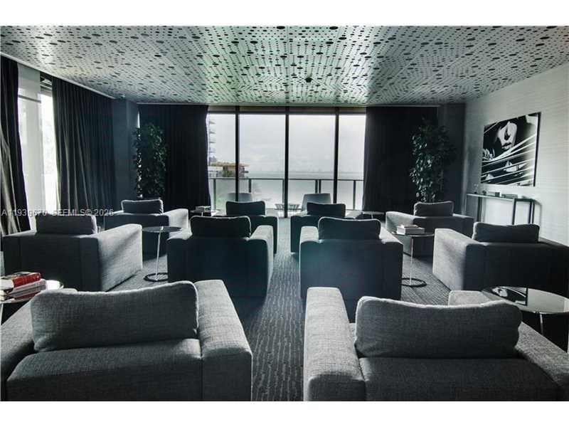 460 NE 28th St #2505, Miami FL 33137
