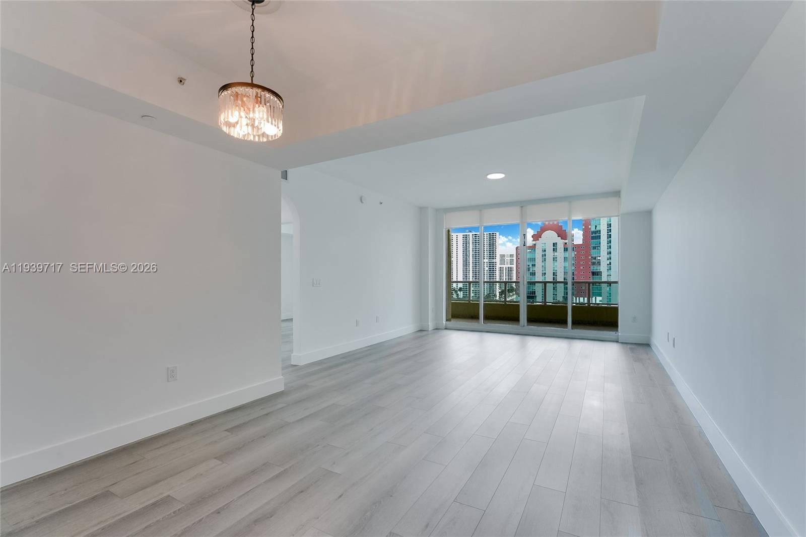 3340 NE 190th St #1102, Aventura FL 33180