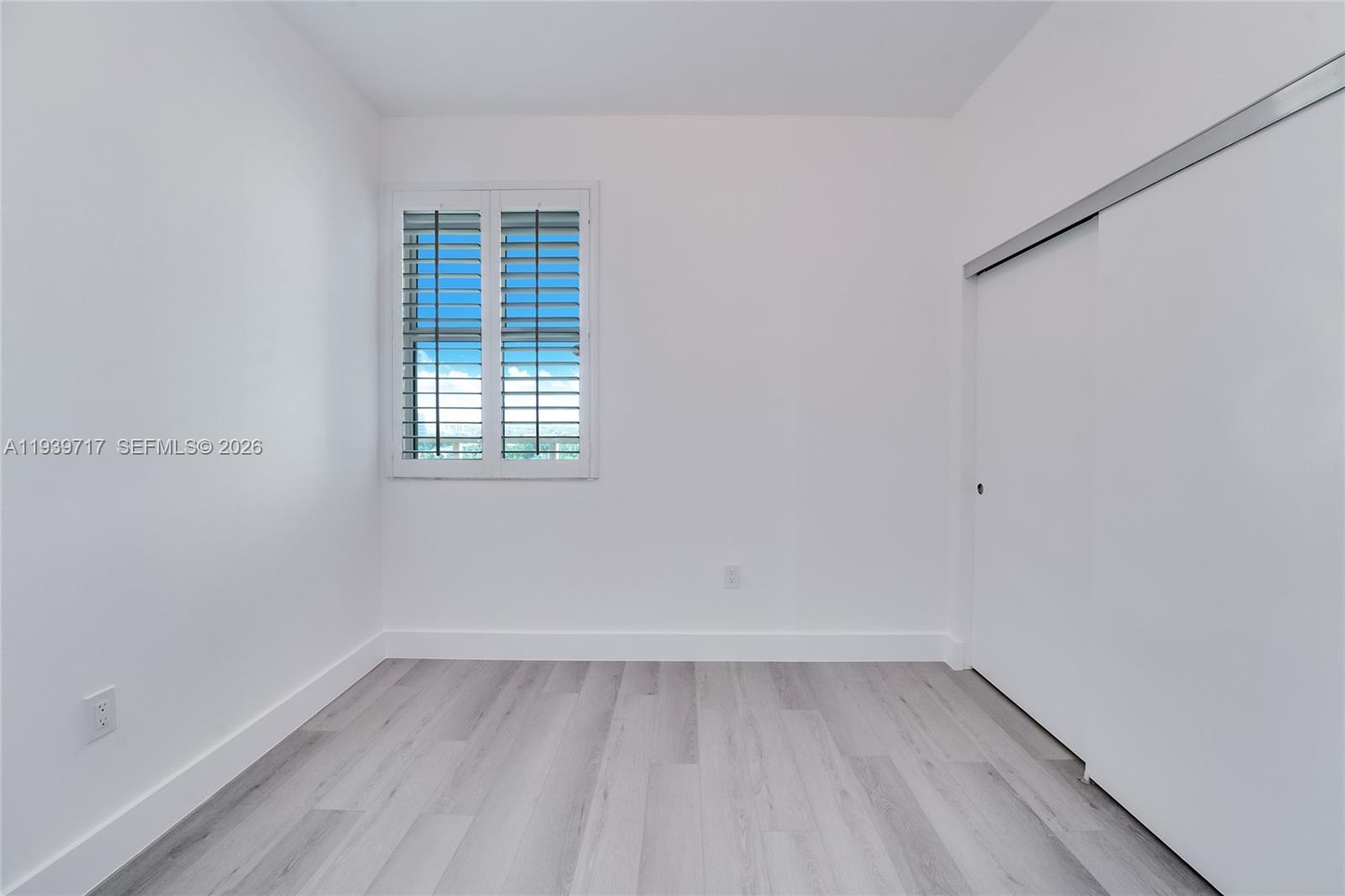 3340 NE 190th St #1102, Aventura FL 33180