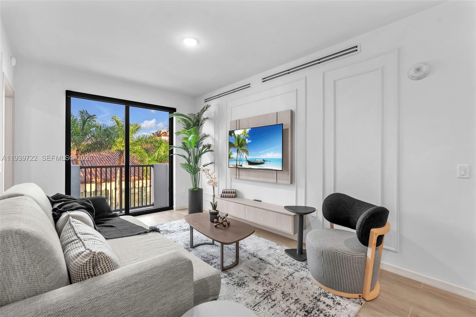 4220 Laguna St #505, Coral Gables FL 33146
