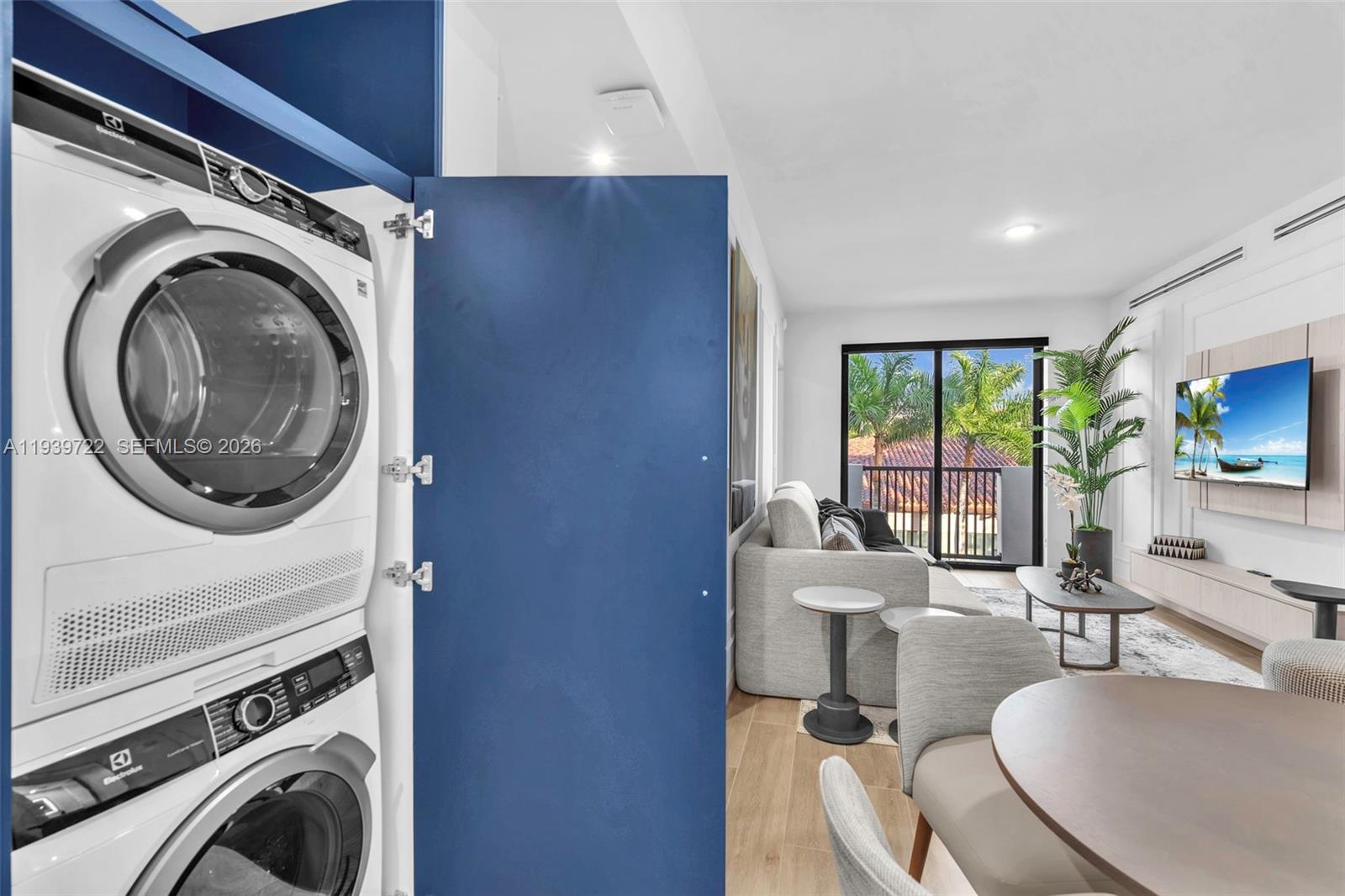 4220 Laguna St #505, Coral Gables FL 33146