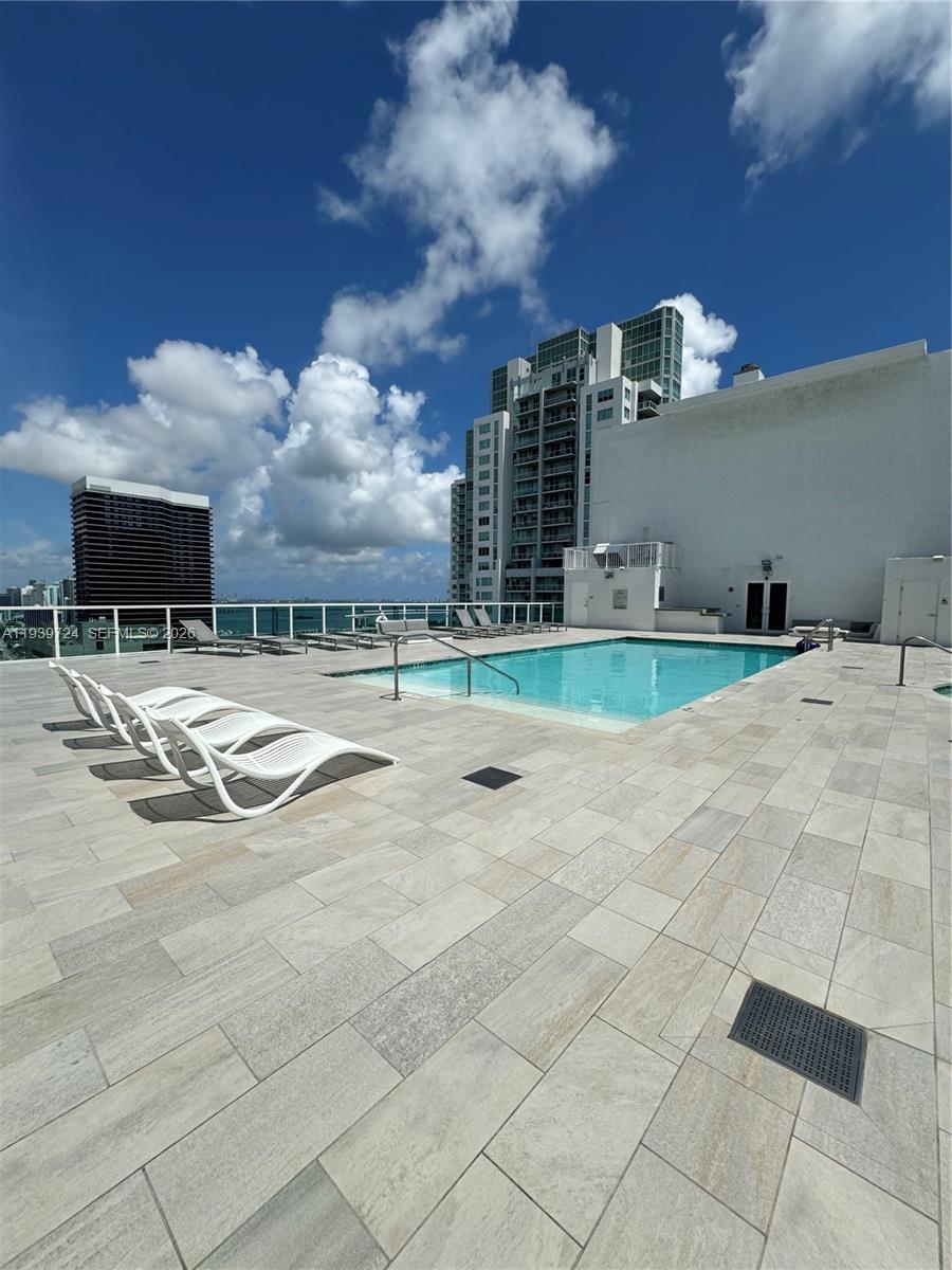 Miami FL 33132 - A11939724