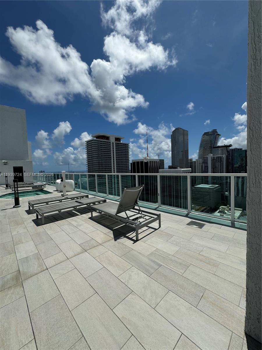 Miami FL 33132 - A11939724