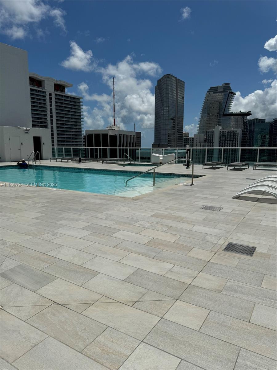 Miami FL 33132 - A11939724