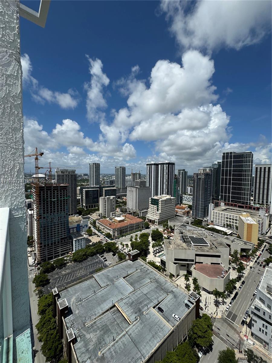 Miami FL 33132 - A11939724