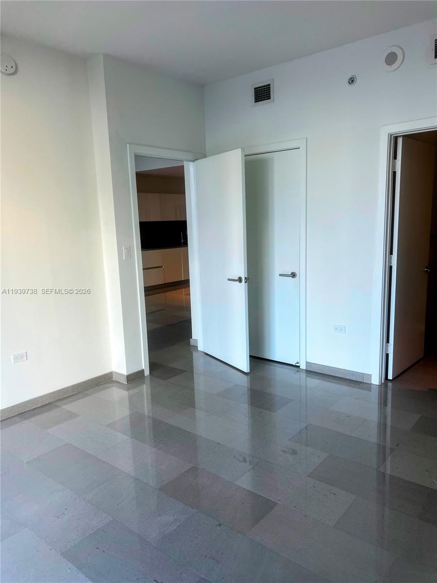 88 SW 7th St #1205, Miami FL 33130