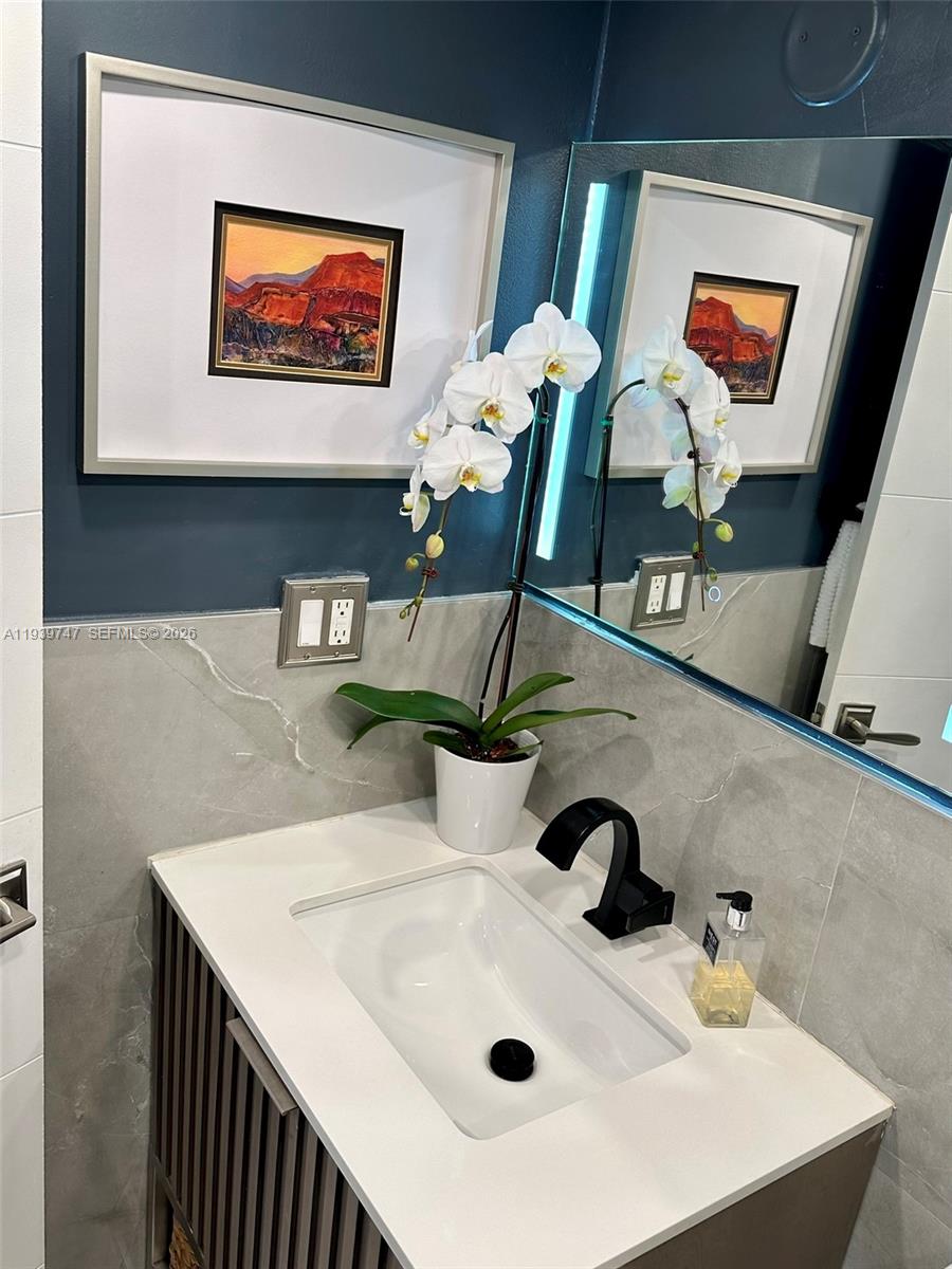 1740 NW N River Dr #626, Miami FL 33125