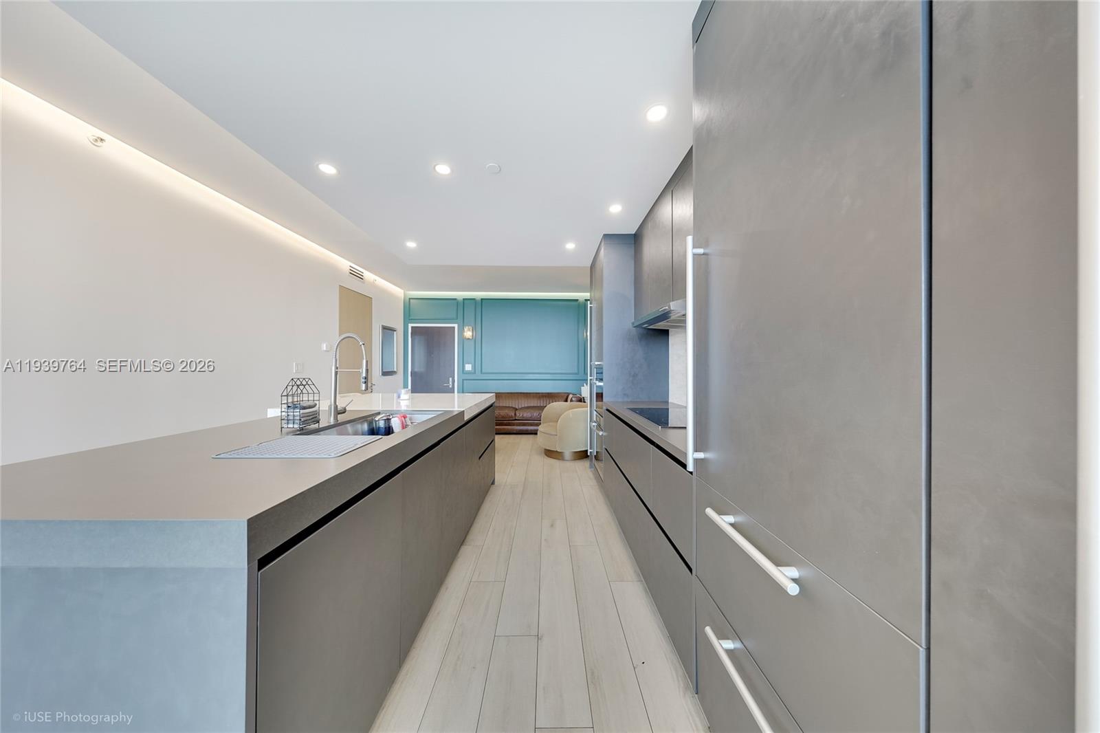 900 Biscayne Blvd #3105, Miami FL 33132
