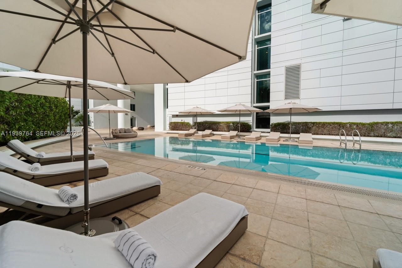 900 Biscayne Blvd #3105, Miami FL 33132