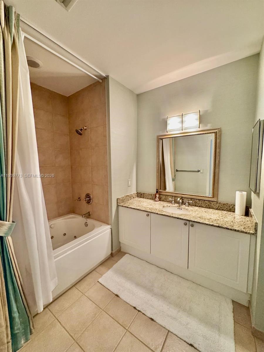 19501 W Country Club Dr #TS-05, Aventura FL 33180