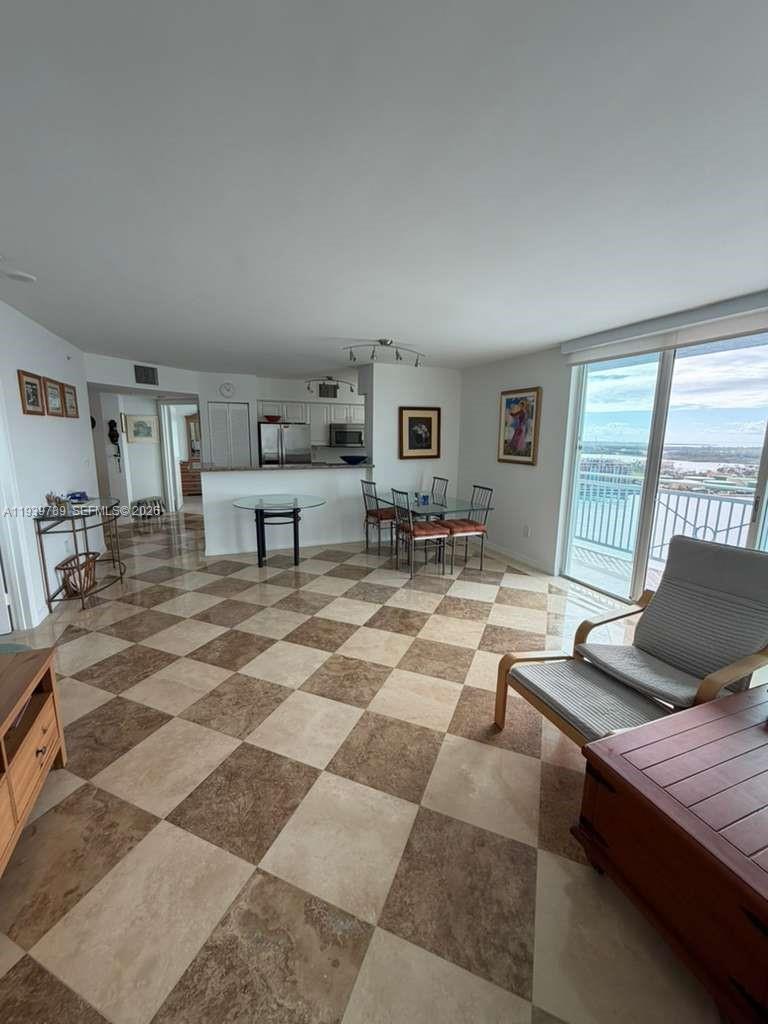 90 Alton Rd #2912, Miami Beach FL 33139