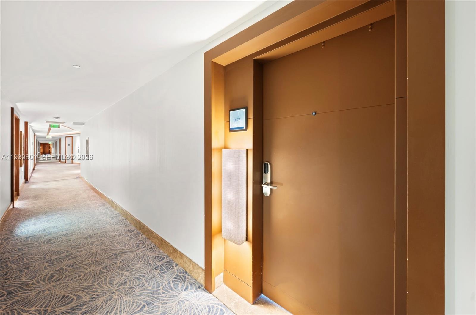 6801 Collins Ave #Door 1409(1401), Miami Beach FL 33141