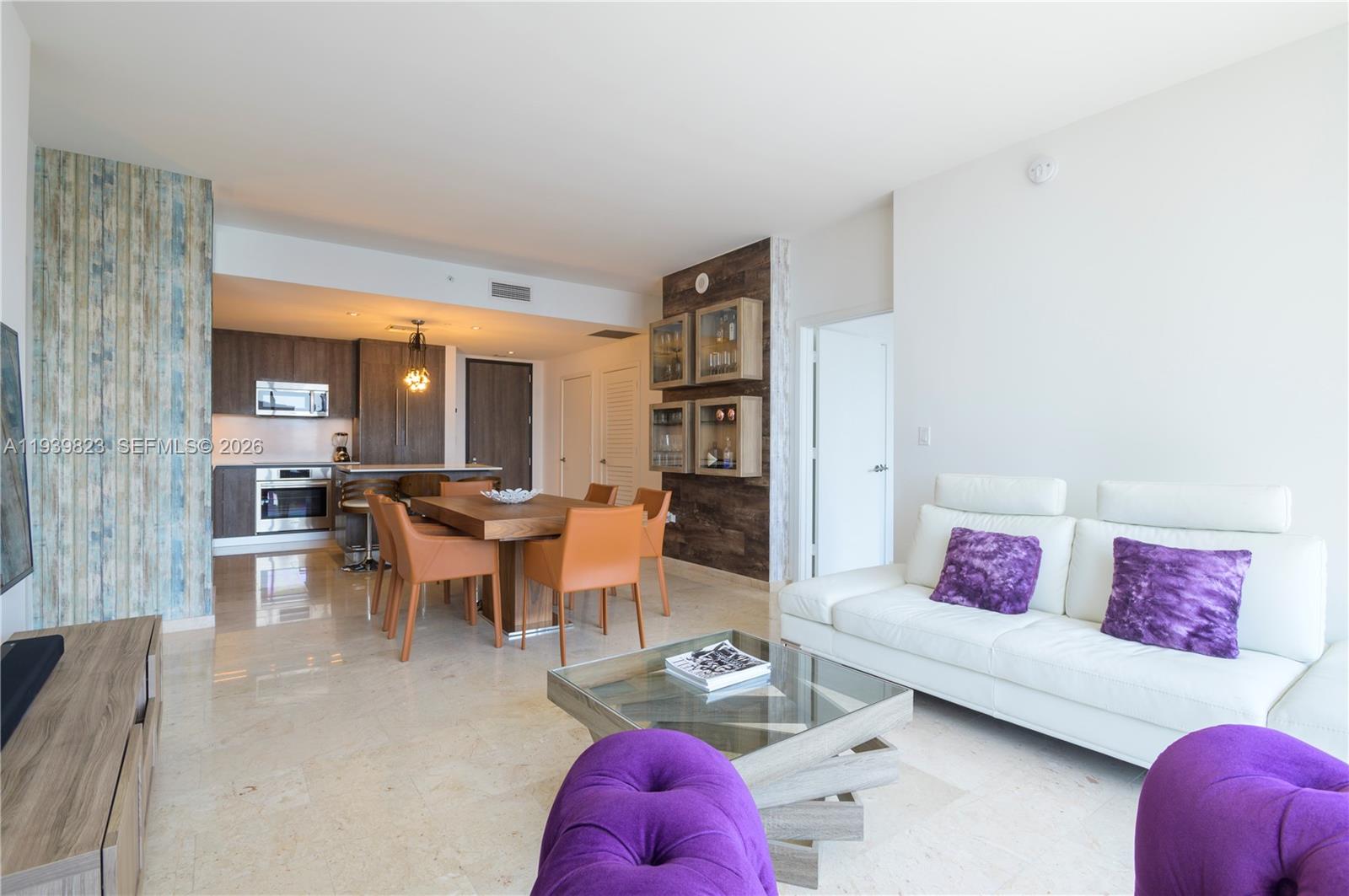 88 SW 7th St #3405, Miami FL 33130