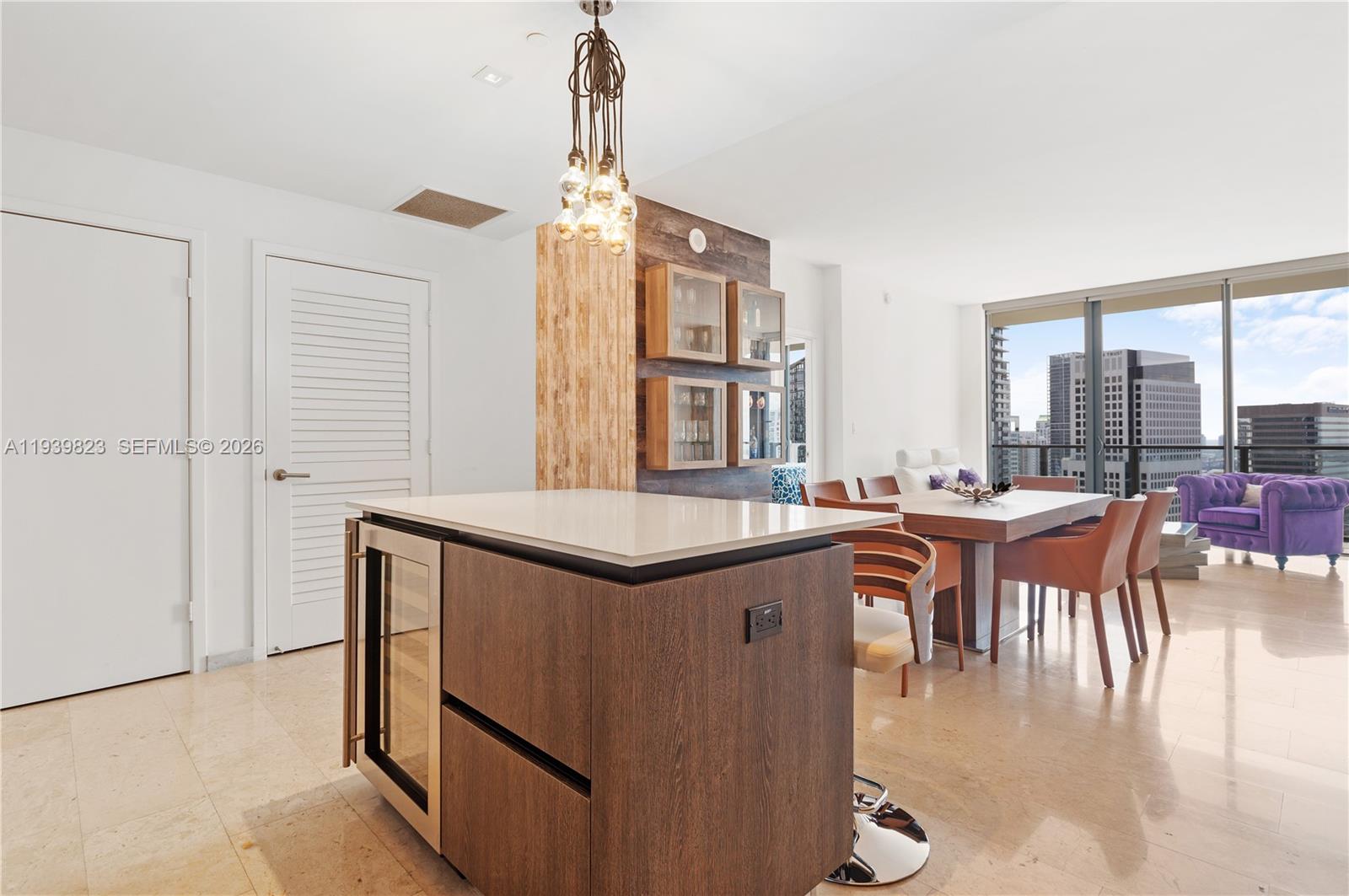 88 SW 7th St #3405, Miami FL 33130