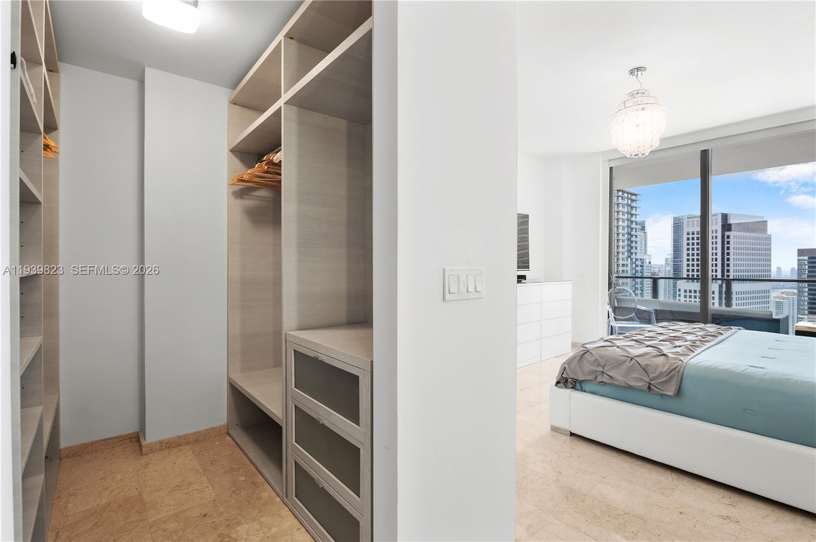 88 SW 7th St #3405, Miami FL 33130