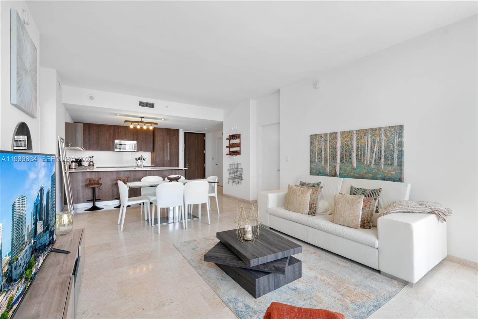 88 SW 7 Street #3403, Miami FL 33130