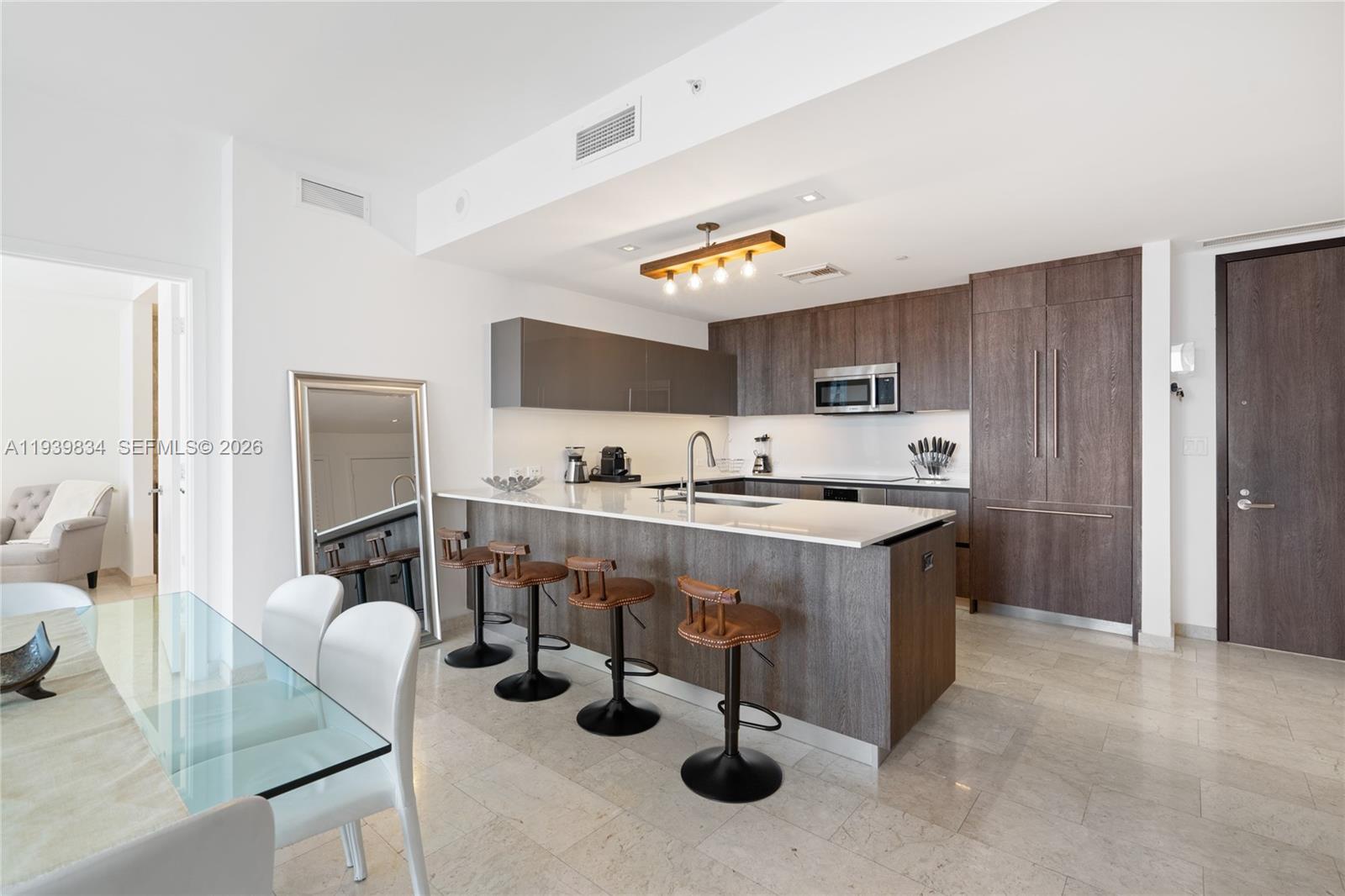88 SW 7 Street #3403, Miami FL 33130
