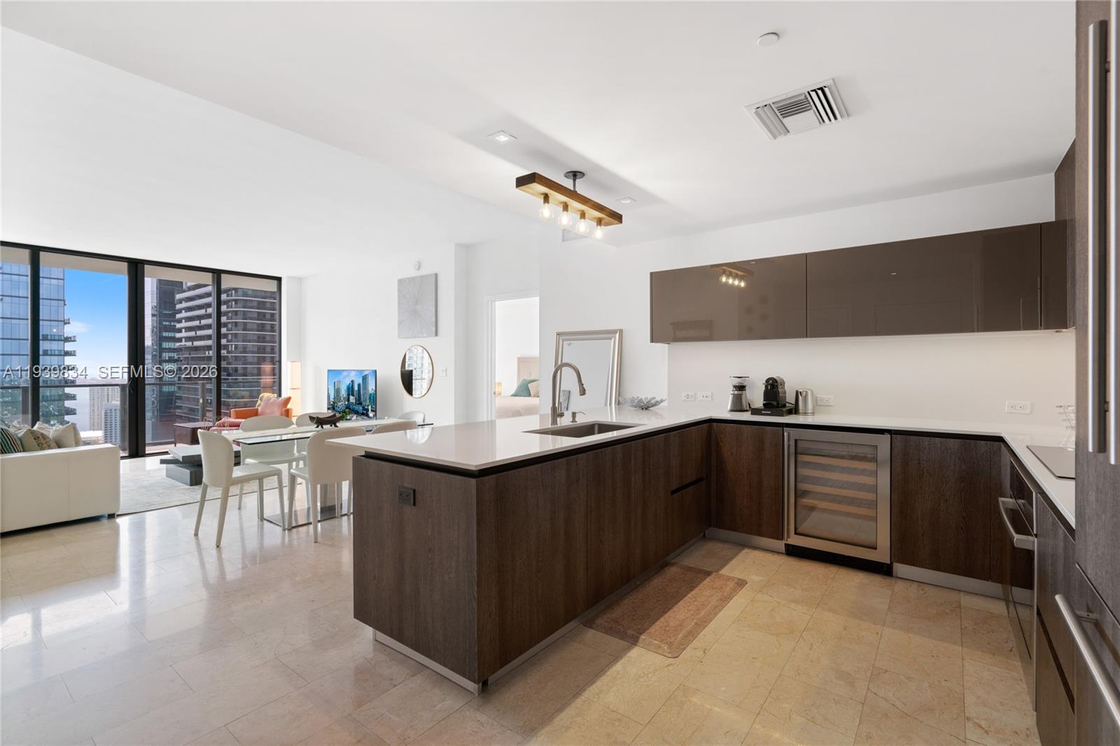 88 SW 7 Street #3403, Miami FL 33130