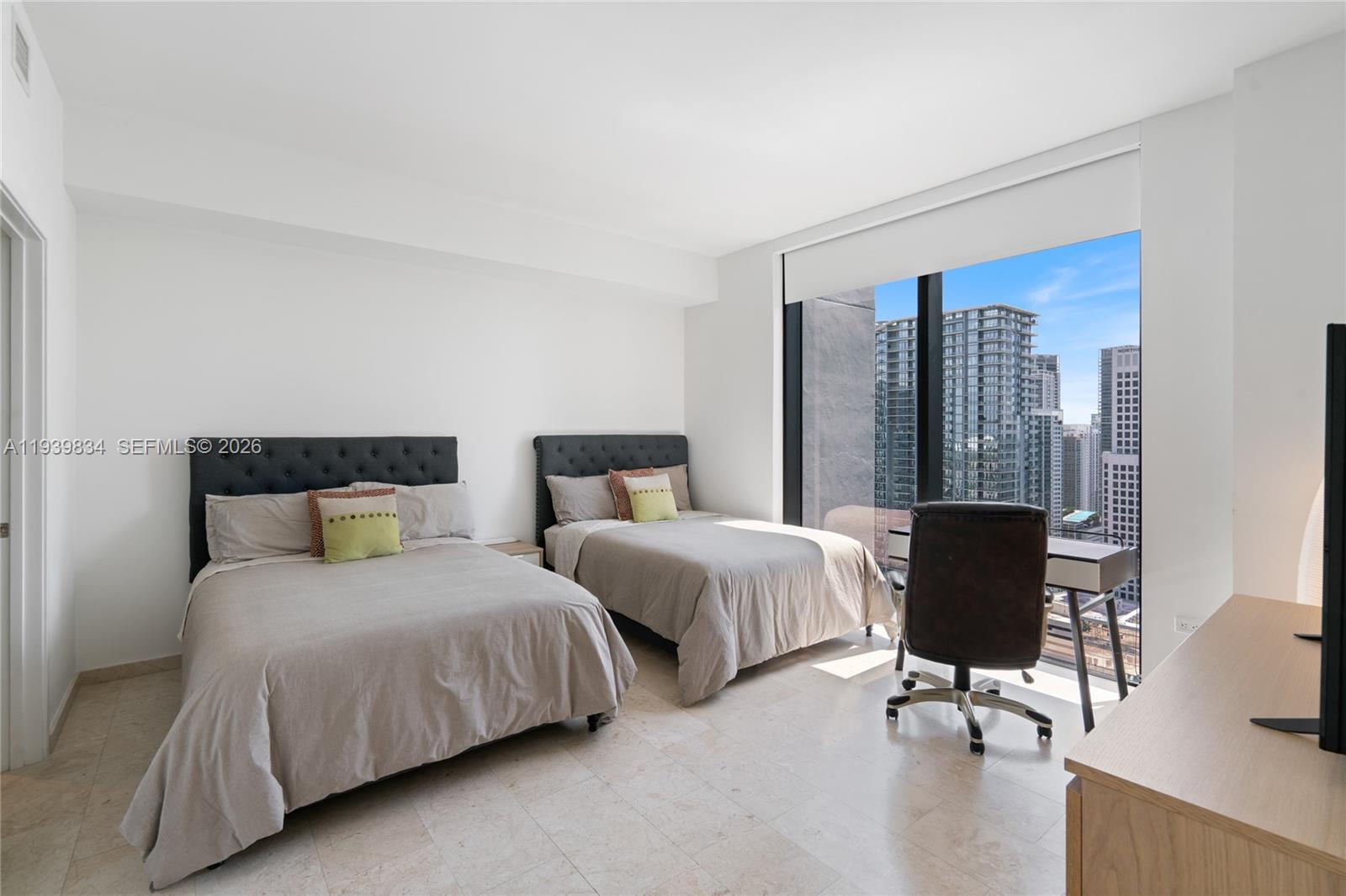 88 SW 7 Street #3403, Miami FL 33130