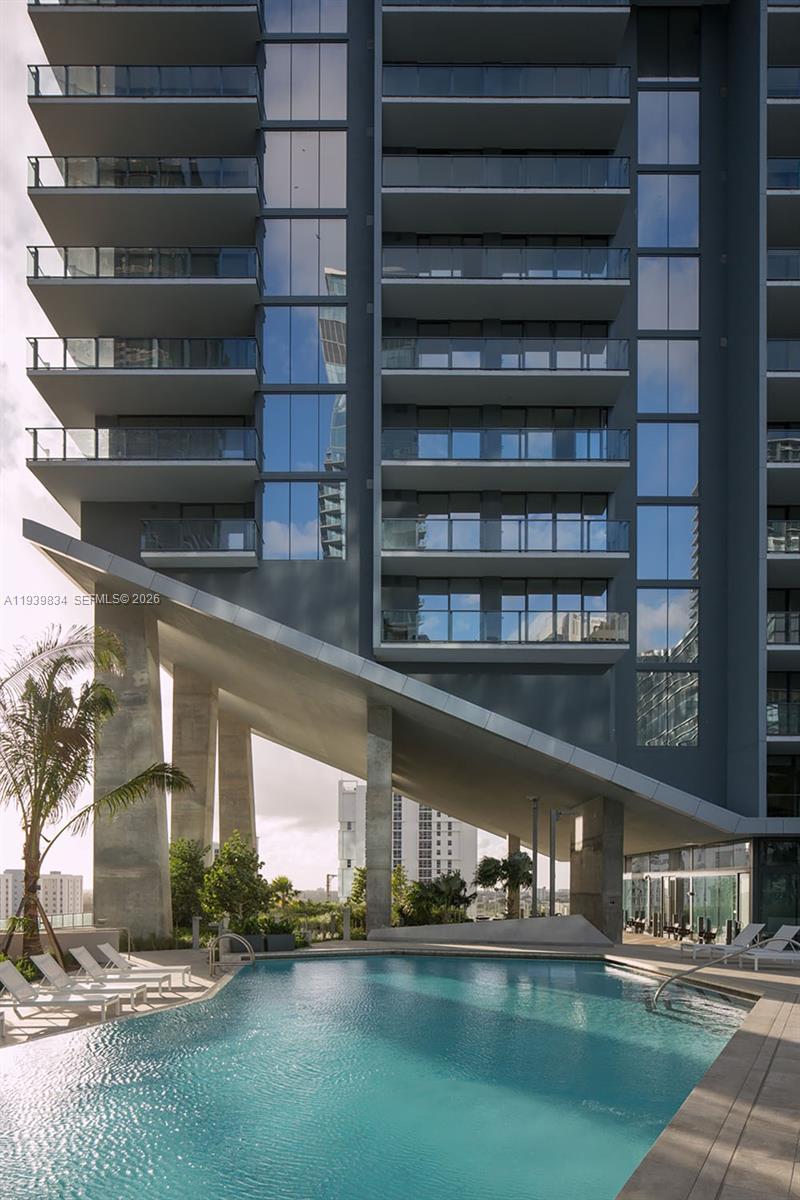 88 SW 7 Street #3403, Miami FL 33130