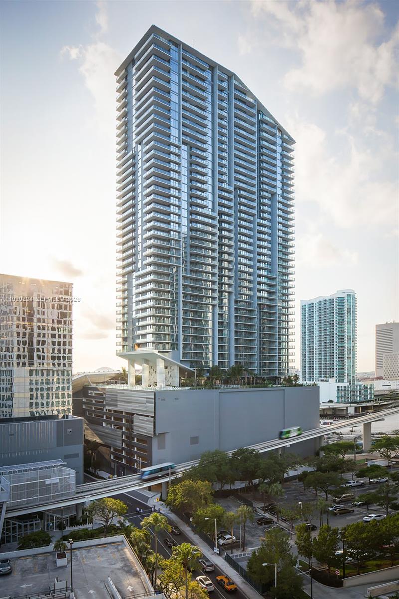88 SW 7 Street #3403, Miami FL 33130