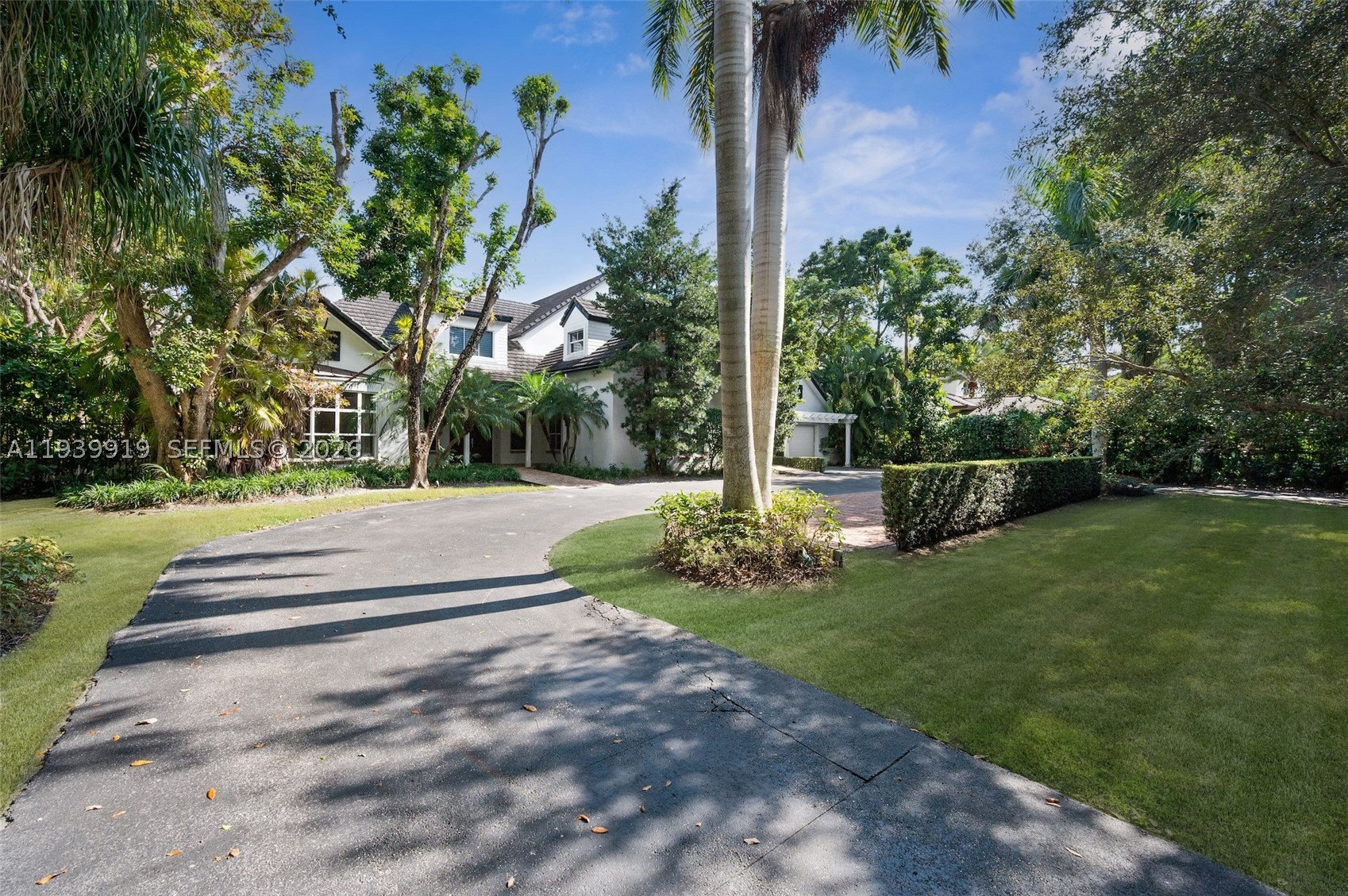 10001 SW 60th Ct, Pinecrest FL 33156
