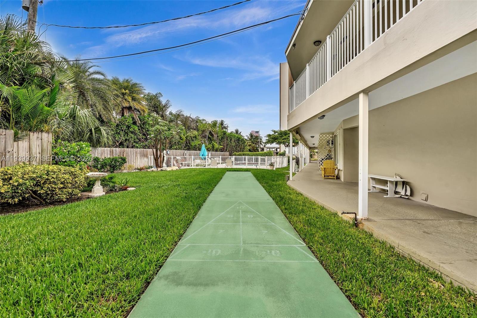 2501 N Ocean Blvd #18, Pompano Beach FL 33062