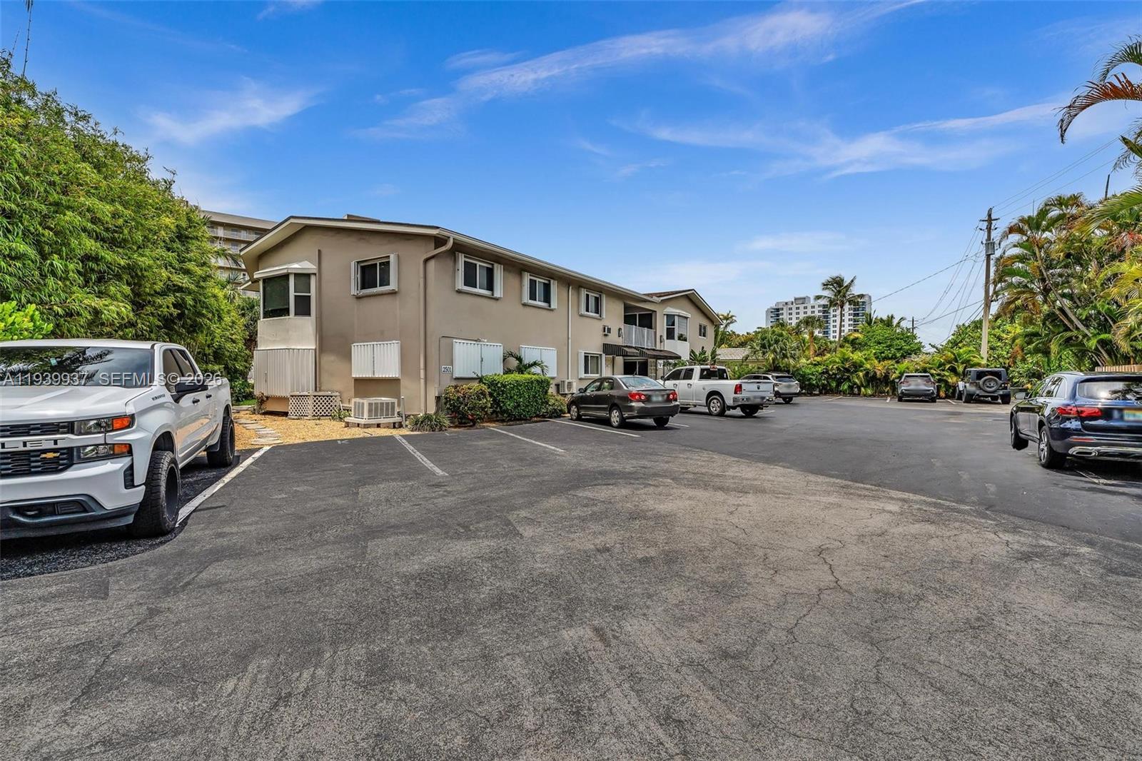 2501 N Ocean Blvd #18, Pompano Beach FL 33062
