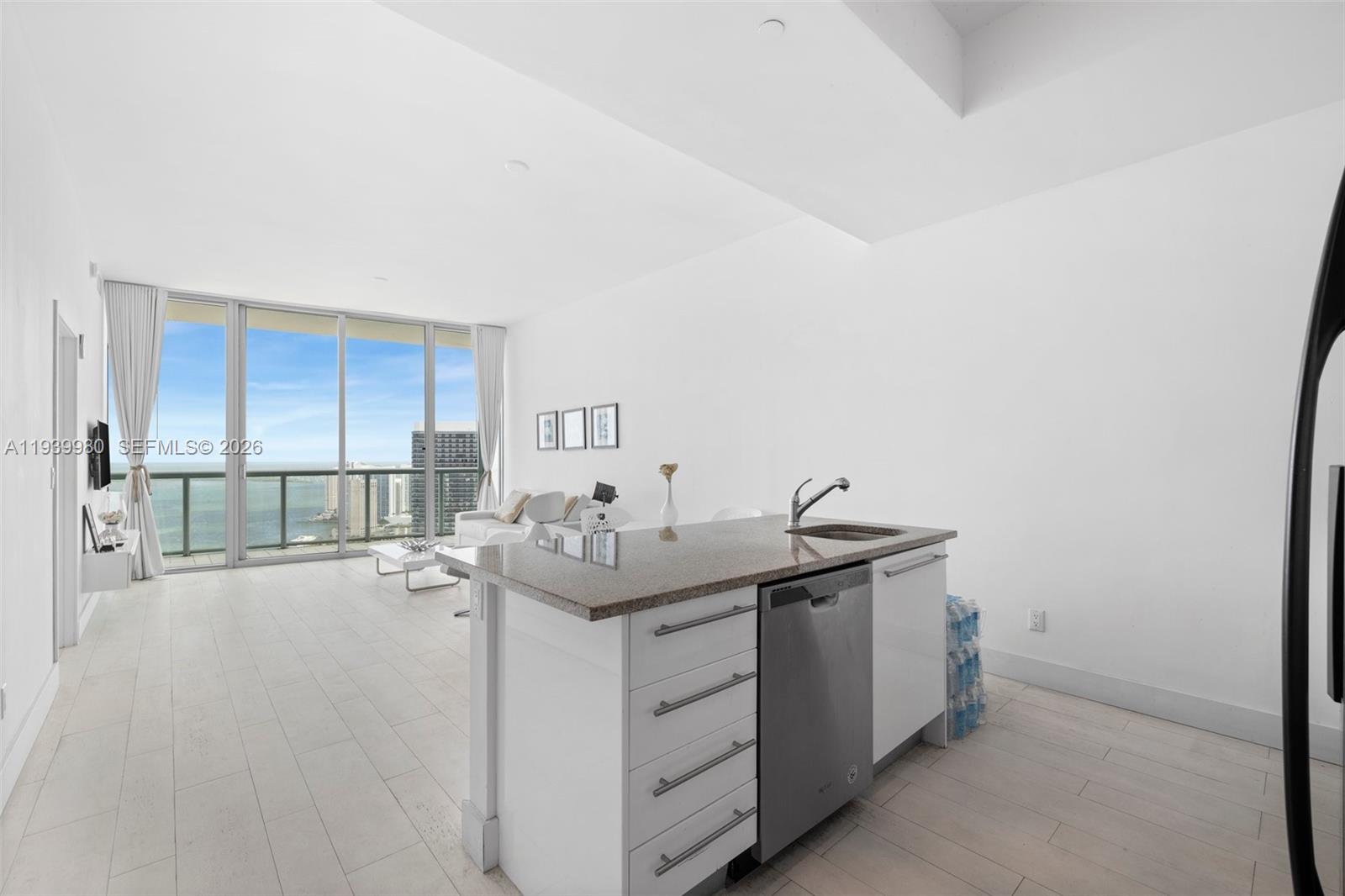 888 Biscayne Blvd #5002, Miami FL 33132