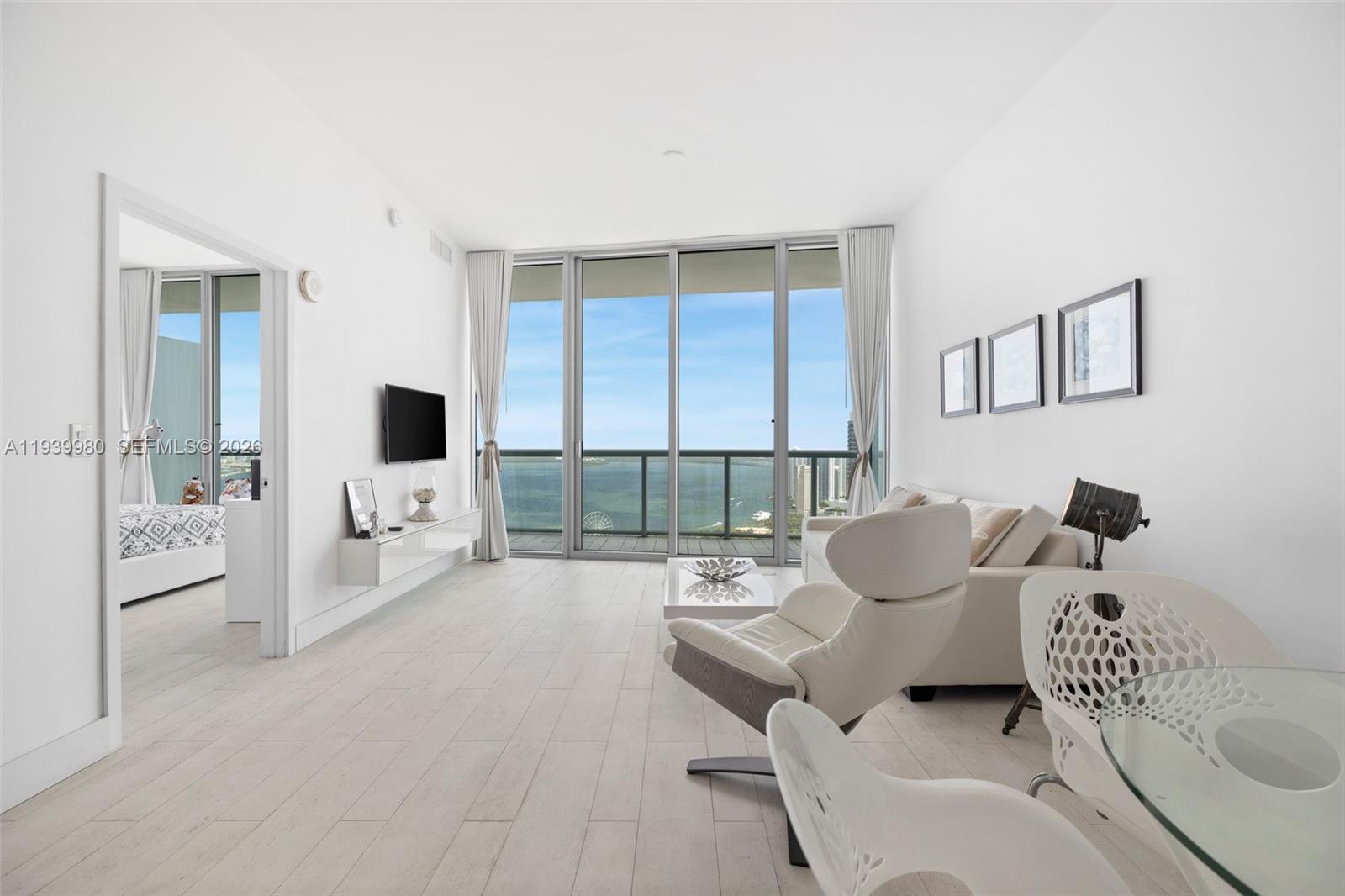 888 Biscayne Blvd #5002, Miami FL 33132