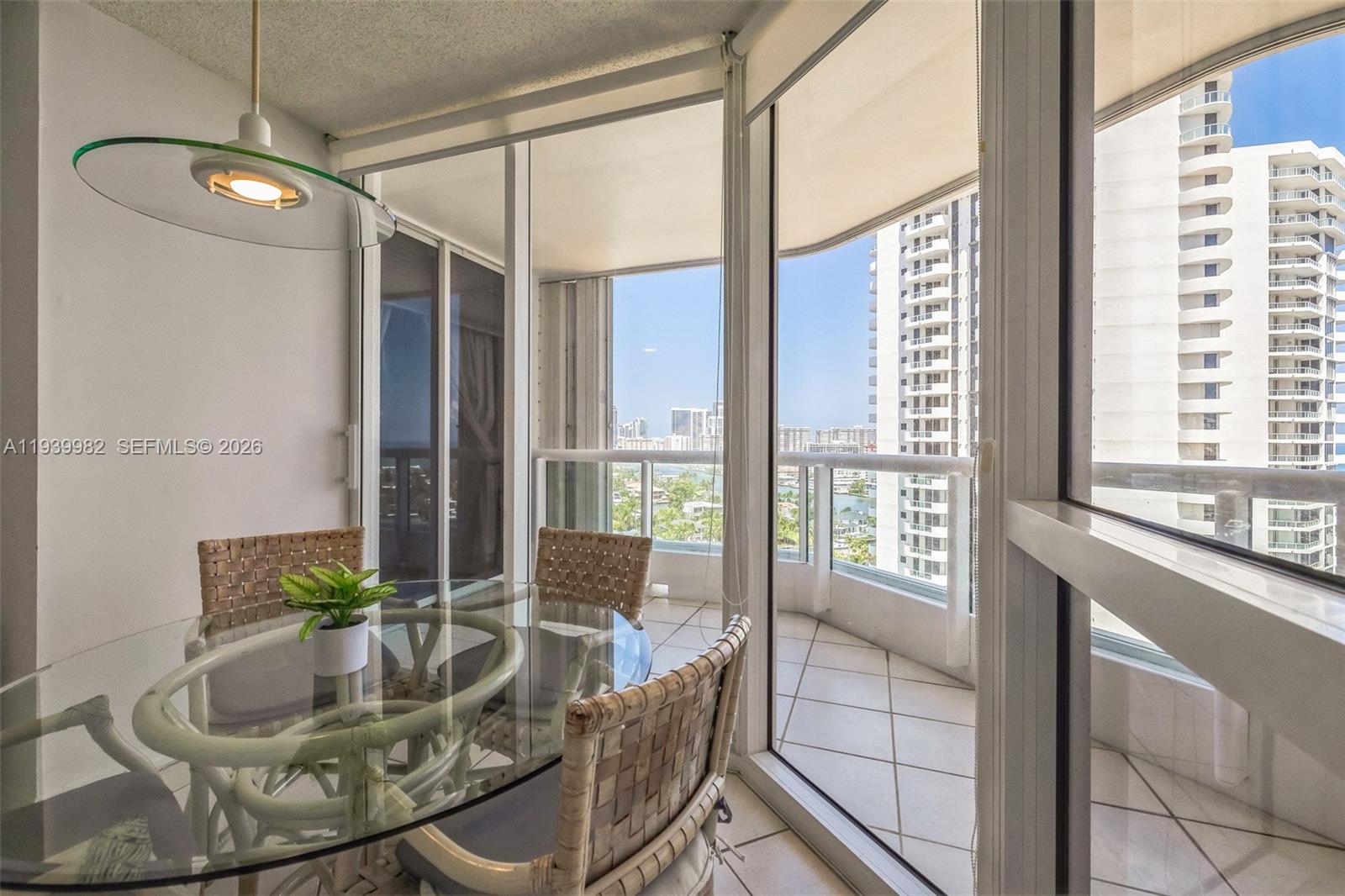21205 YACHT CLUB DR #1802, Aventura FL 33180