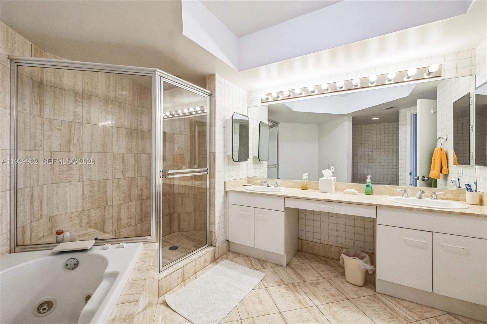 21205 YACHT CLUB DR #1802, Aventura FL 33180